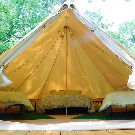 Glampin' In Style-Broken Bow Hotel Exterior foto