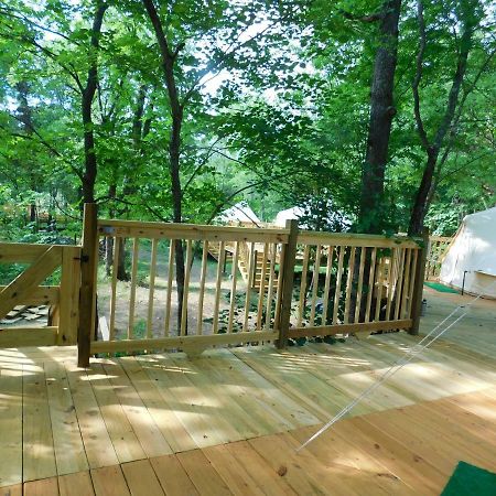 Glampin' In Style-Broken Bow Hotel Exterior foto
