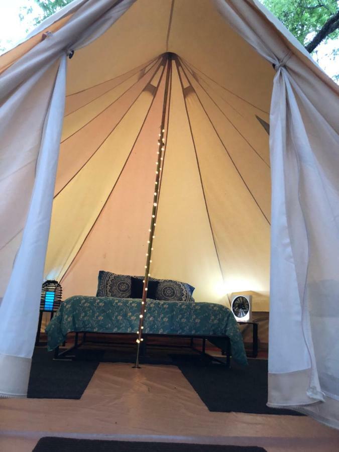 Glampin' In Style-Broken Bow Hotel Exterior foto